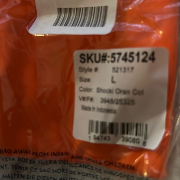 Boys Long Sleeve UPF 50 Swim Rash Guard - Picture 3 of 6